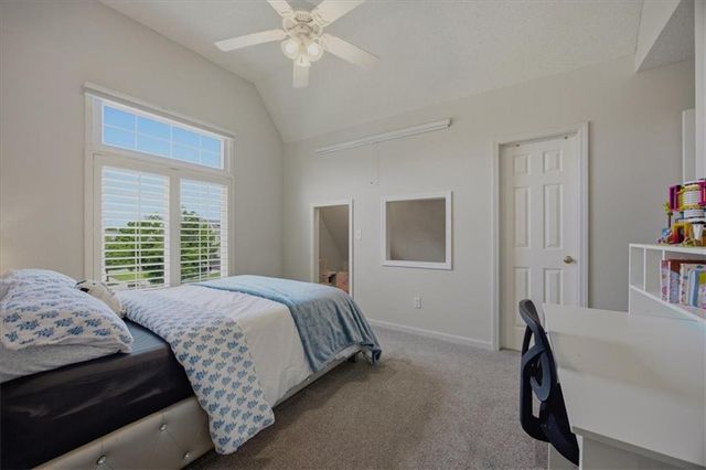 21617 W 97 Terrace, Lenexa, KS 66220