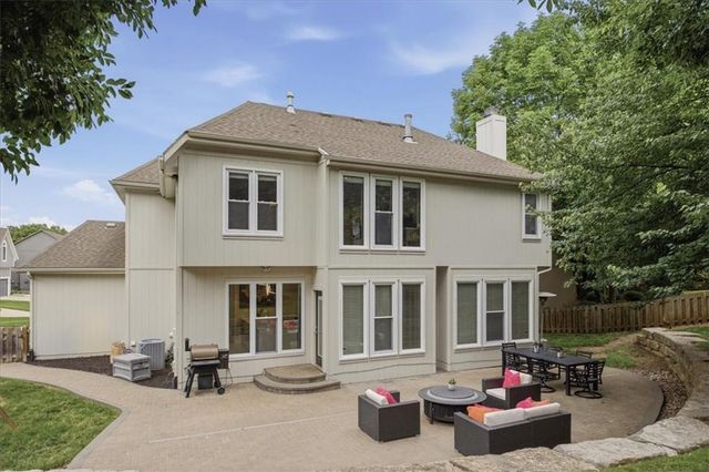 21617 W 97 Terrace, Lenexa, KS 66220