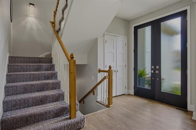 21617 W 97 Terrace, Lenexa, KS 66220