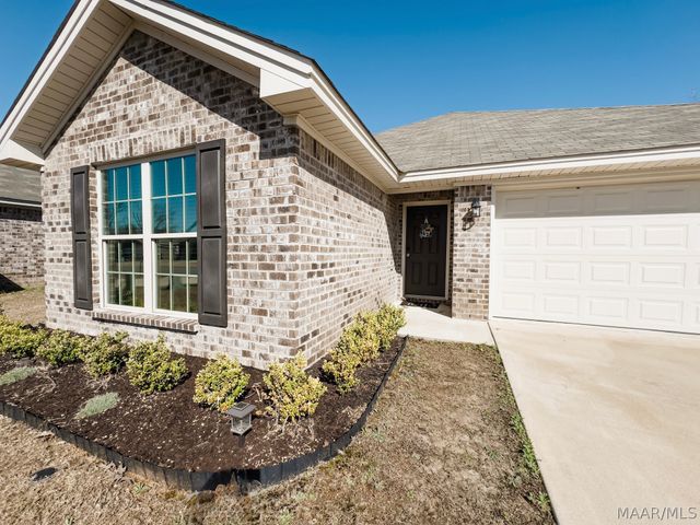 53 Nottingham Way, Millbrook, AL 36025