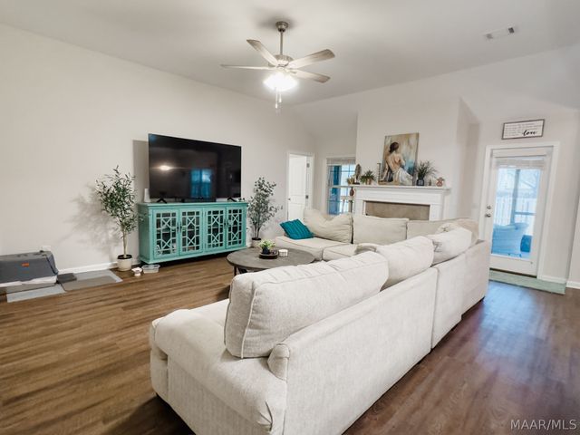 53 Nottingham Way, Millbrook, AL 36025