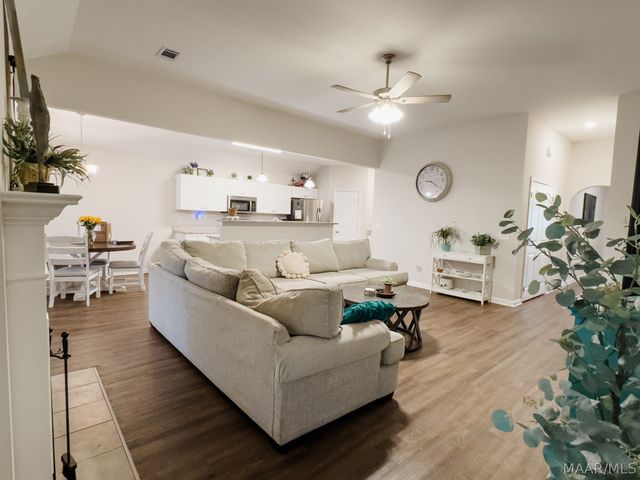 53 Nottingham Way, Millbrook, AL 36025