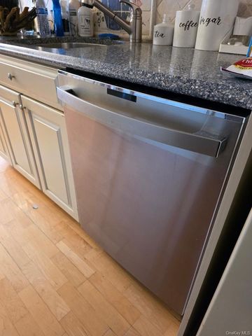 504 Gotham Court N, Saint James, NY 11780