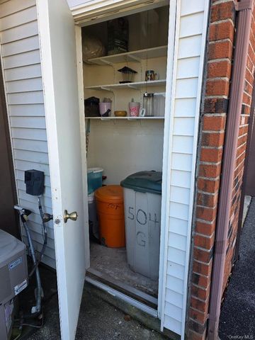 504 Gotham Court N, Saint James, NY 11780