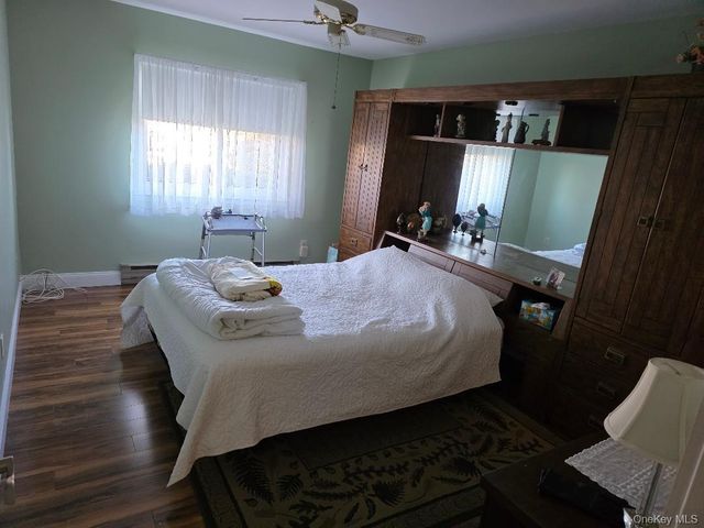 504 Gotham Court N, Saint James, NY 11780