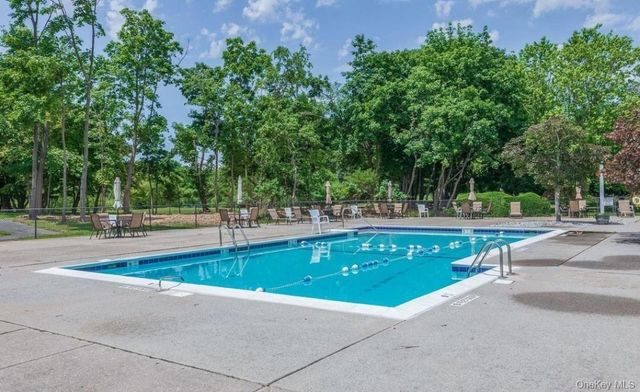 504 Gotham Court N, Saint James, NY 11780