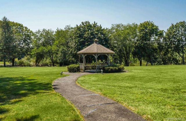 504 Gotham Court N, Saint James, NY 11780