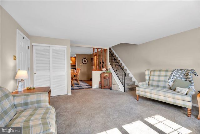 137 MEADOW LN, Philadelphia, PA 19154