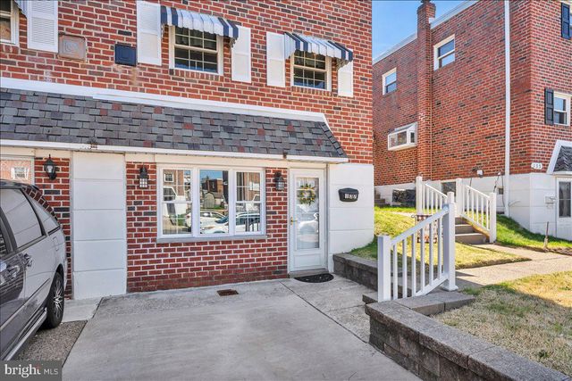 137 MEADOW LN, Philadelphia, PA 19154