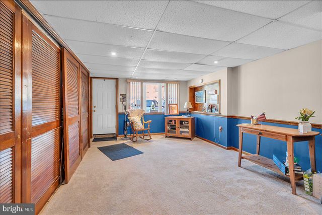 137 MEADOW LN, Philadelphia, PA 19154