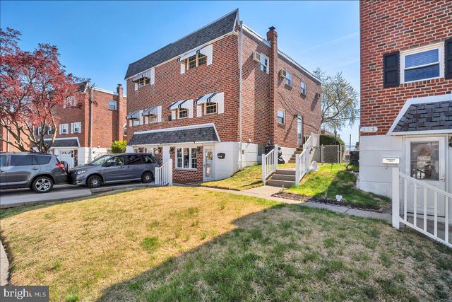 137 MEADOW LN, Philadelphia, PA 19154