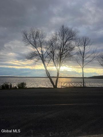 1390 9P, Saratoga Springs, NY 12866