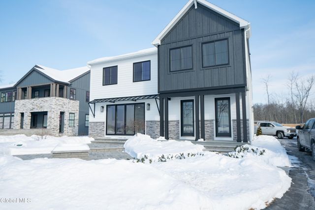 1390 9P, Saratoga Springs, NY 12866