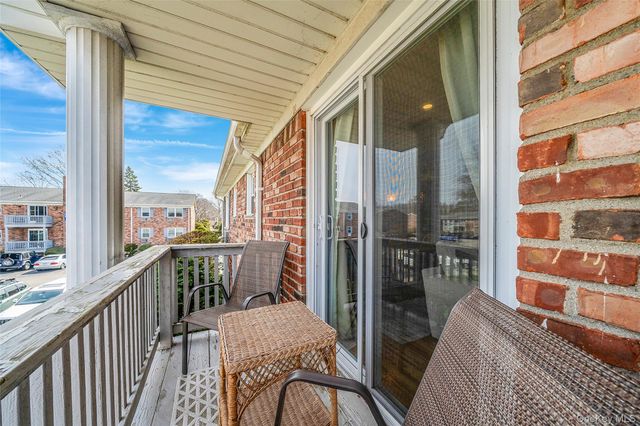118 Fairharbor Drive 118, Patchogue, NY 11772