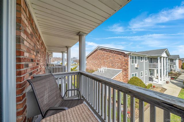 118 Fairharbor Drive 118, Patchogue, NY 11772