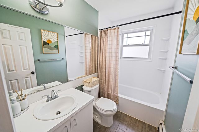 118 Fairharbor Drive 118, Patchogue, NY 11772