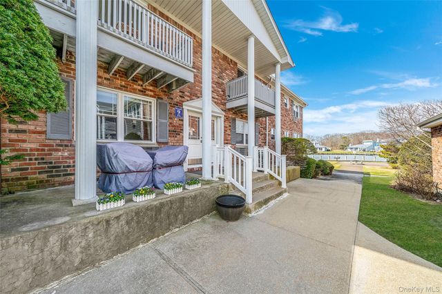 118 Fairharbor Drive 118, Patchogue, NY 11772