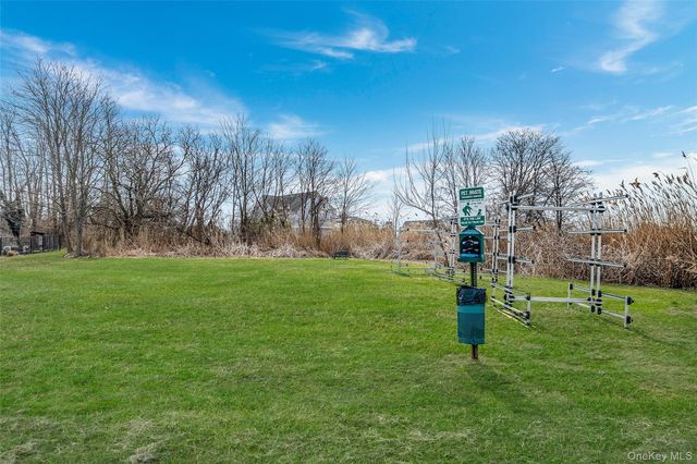 118 Fairharbor Drive 118, Patchogue, NY 11772