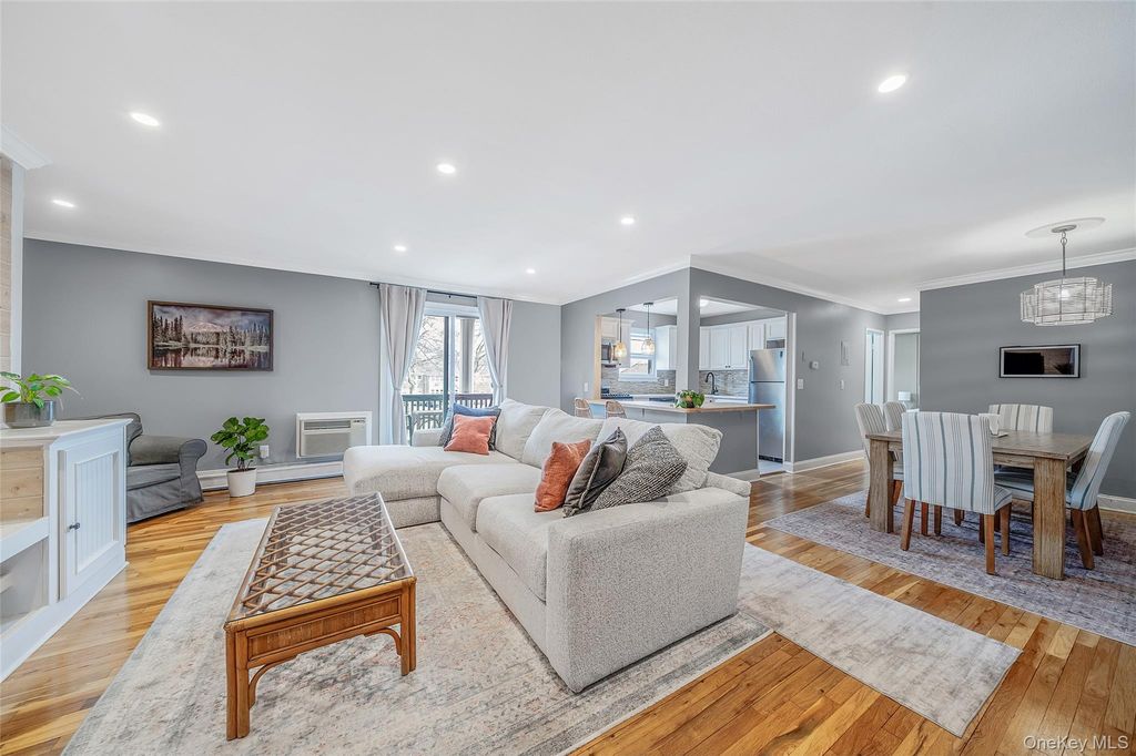 118 Fairharbor Drive 118, Patchogue, NY 11772