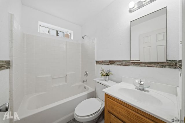 698 S Columbia Ave, Somerton, AZ 85350