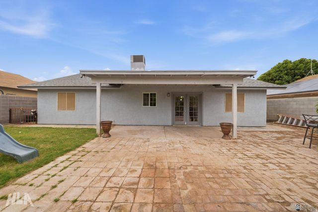 698 S Columbia Ave, Somerton, AZ 85350