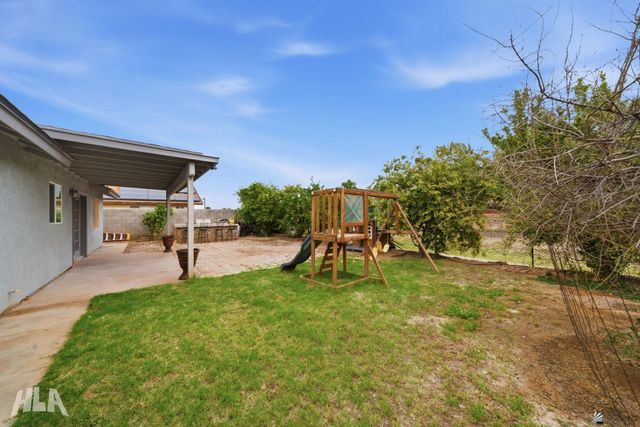 698 S Columbia Ave, Somerton, AZ 85350