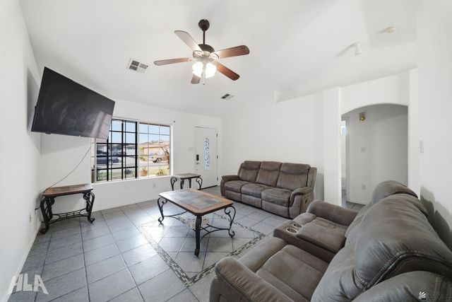 698 S Columbia Ave, Somerton, AZ 85350