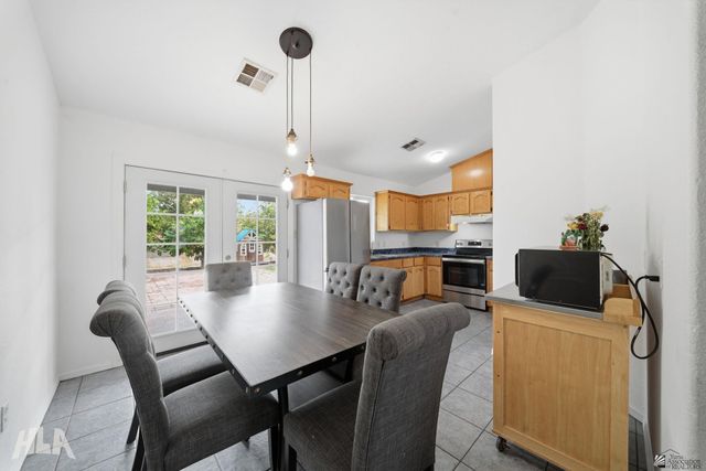 698 S Columbia Ave, Somerton, AZ 85350