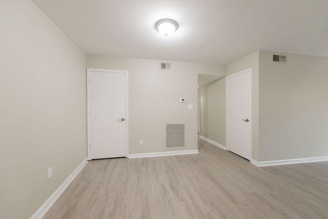 1080 Armstrong Mill Road A, Lexington, KY 40517