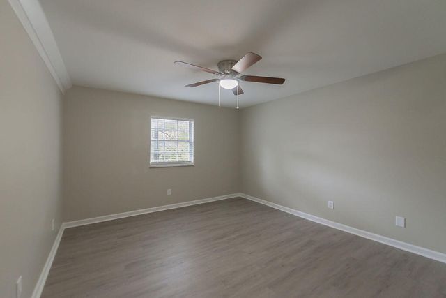 1080 Armstrong Mill Road A, Lexington, KY 40517