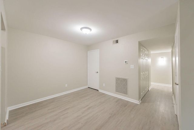 1080 Armstrong Mill Road A, Lexington, KY 40517