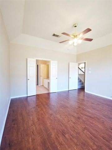 802 Portsmouth Drive, Pearland, TX 77584