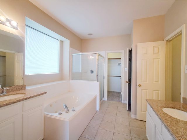 802 Portsmouth Drive, Pearland, TX 77584