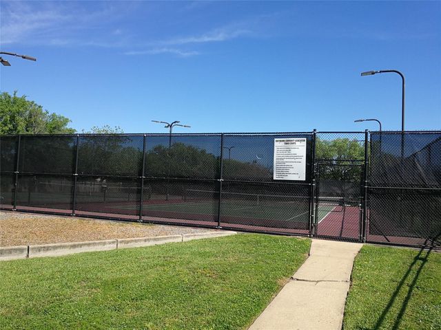 802 Portsmouth Drive, Pearland, TX 77584