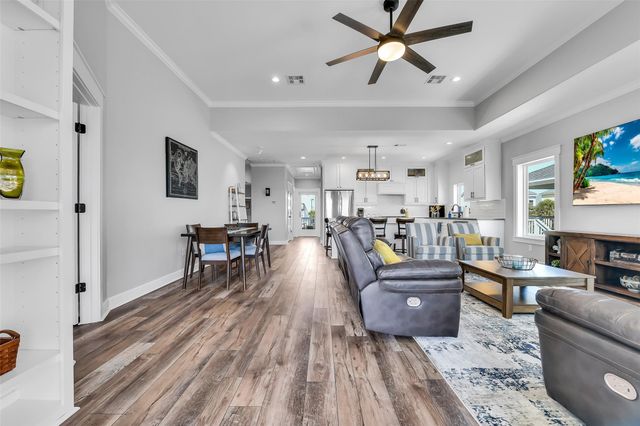 22405 Isle View Drive, Galveston, TX 77554