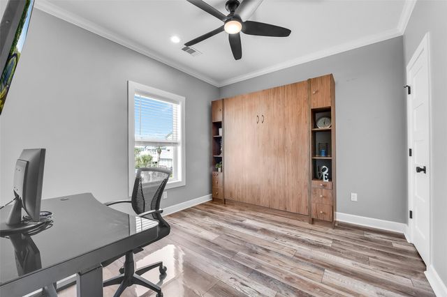 22405 Isle View Drive, Galveston, TX 77554