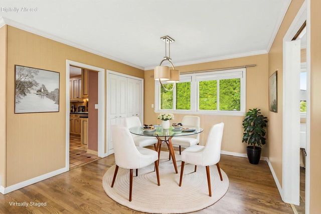 6757 N Santa Monica BOULEVARD, Fox Point, WI 53217