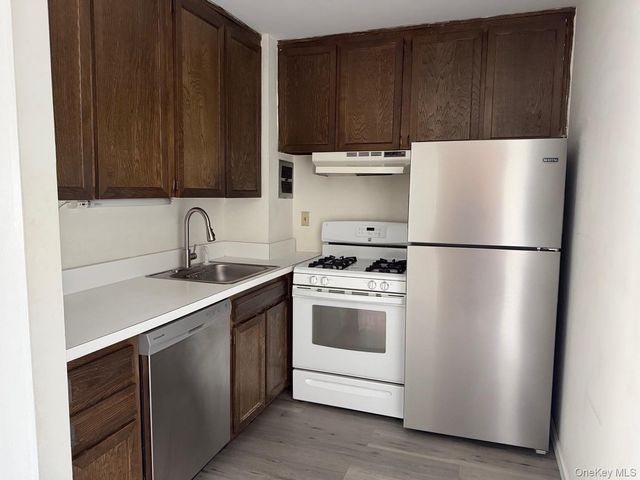 740 E Broadway 1-N, Long Beach, NY 11561