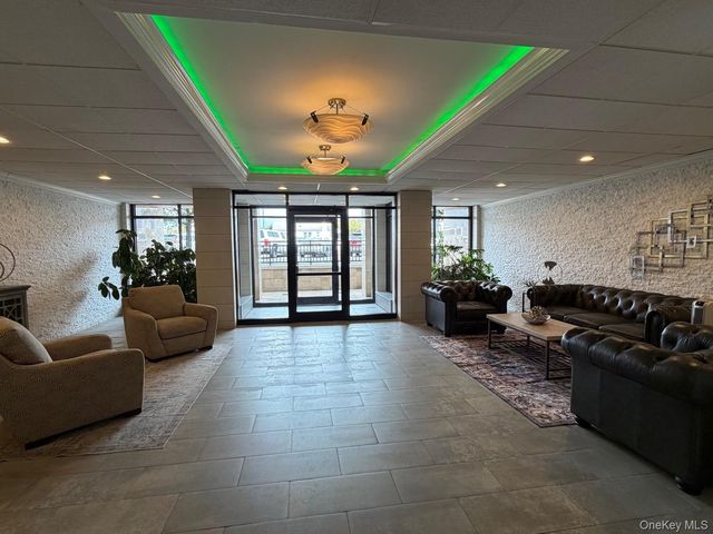 740 E Broadway 1-N, Long Beach, NY 11561