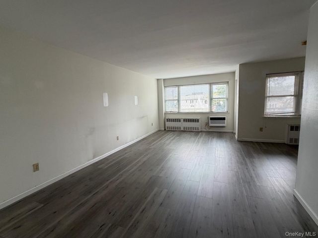 740 E Broadway 1-N, Long Beach, NY 11561