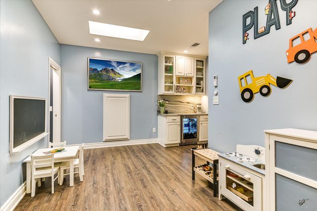 2801 Warren ST, Austin, TX 78703