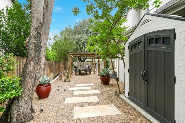 2801 Warren ST, Austin, TX 78703