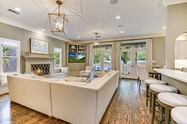 2801 Warren ST, Austin, TX 78703