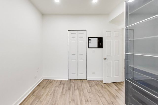 6421 N GREENVIEW Avenue 2W, Chicago, IL 60626