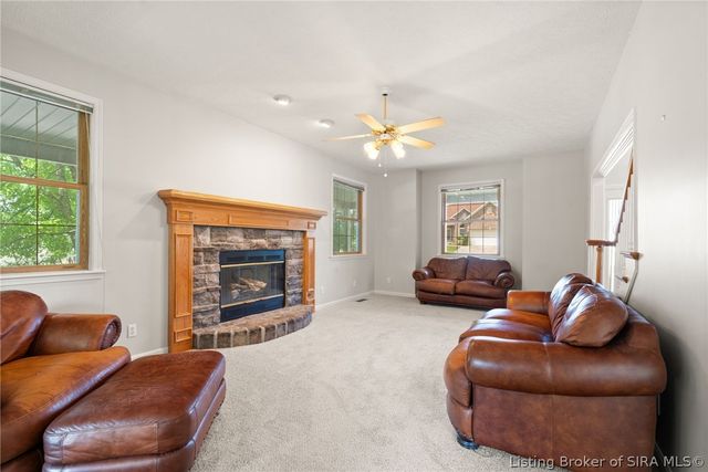 4010 Weatherby Way, New Albany, IN 47150
