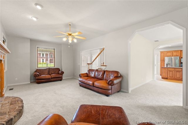 4010 Weatherby Way, New Albany, IN 47150