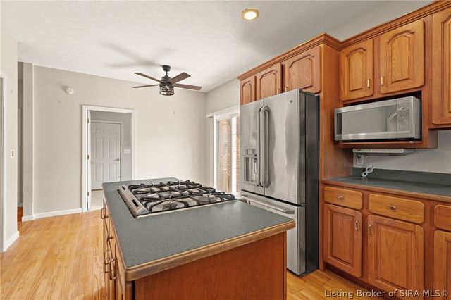 4010 Weatherby Way, New Albany, IN 47150