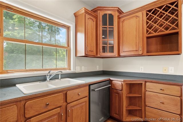 4010 Weatherby Way, New Albany, IN 47150