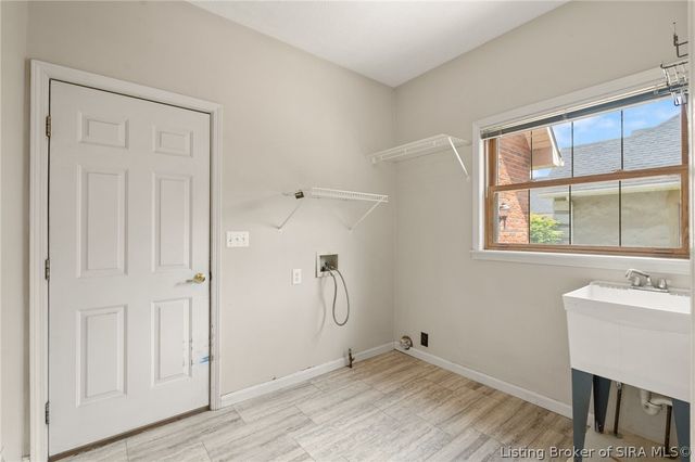 4010 Weatherby Way, New Albany, IN 47150