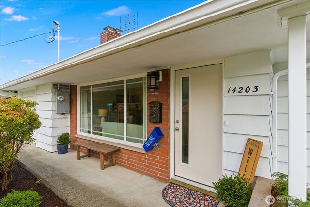 14203 80th Street E, Puyallup, WA 98372